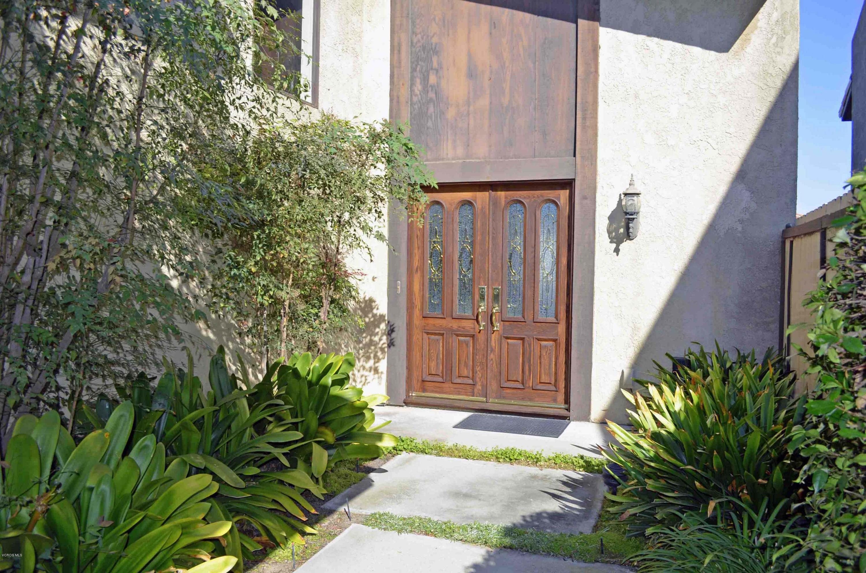 2024 Ravoli Drive Oxnard, CA 93035 - Photo 4 of 33 4
