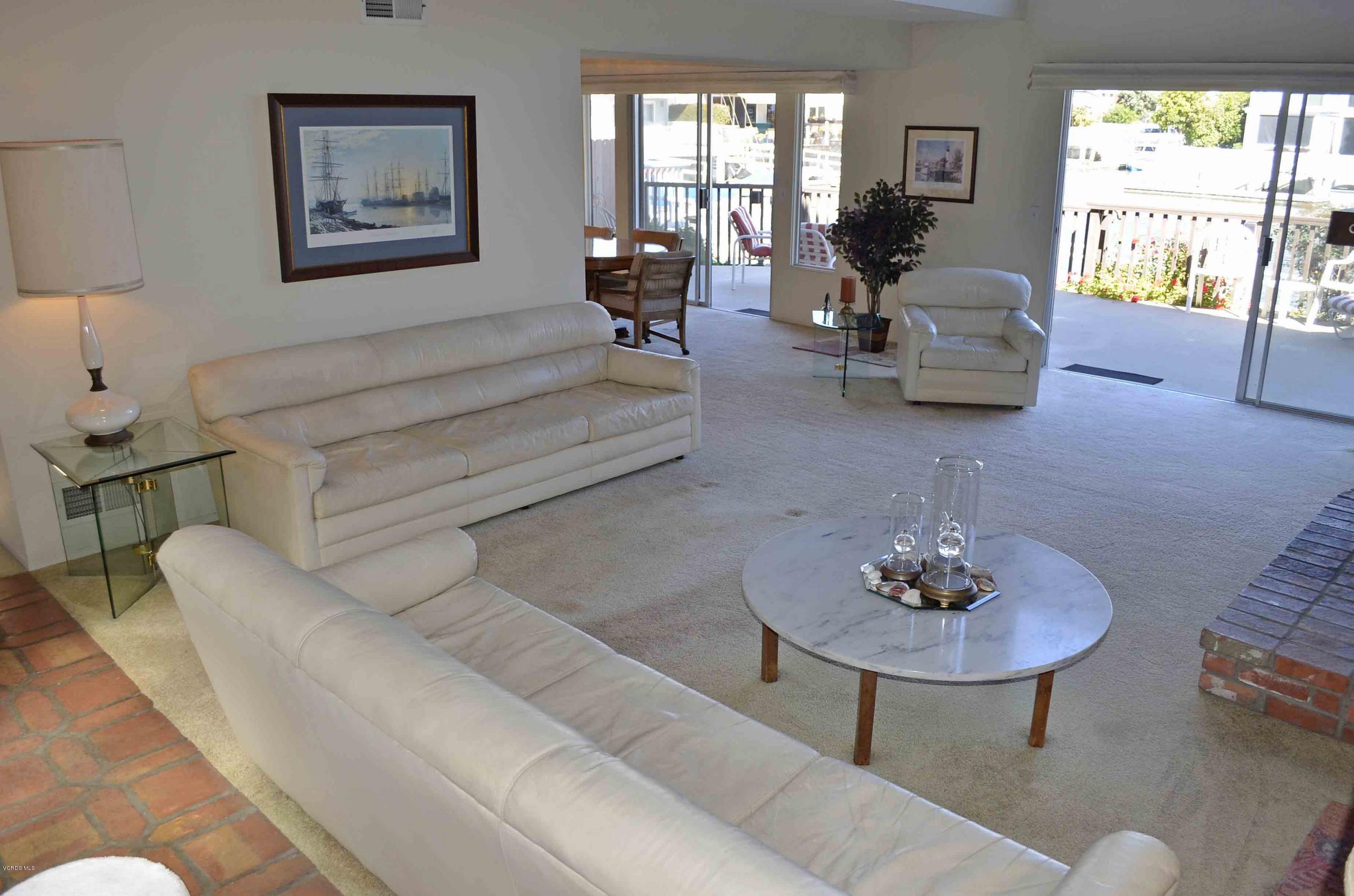 2024 Ravoli Drive Oxnard, CA 93035 - Photo 5 of 33 5