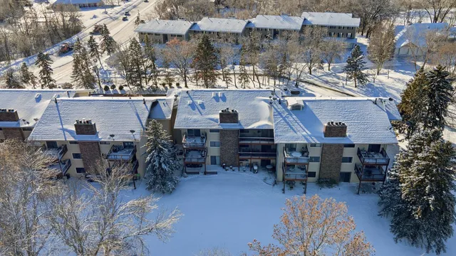 $229,900 | 14326 Fairway Drive, Eden Prairie, MN 55344