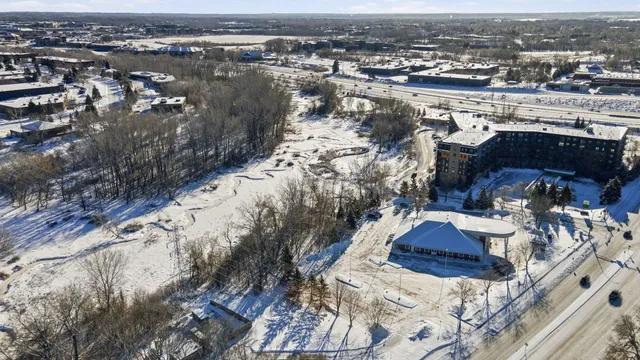 $219,900 | 14326 Fairway Drive, Eden Prairie, MN 55344