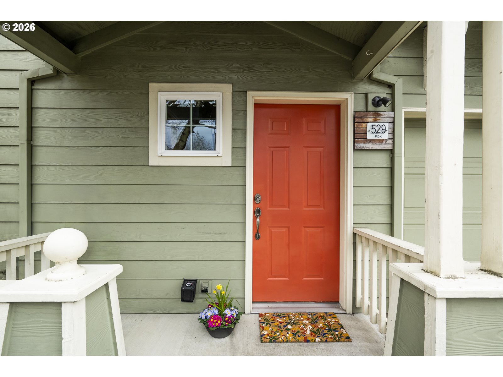 529 Northeast Russell Street Portland, OR 97212 - Photo 3 of 35 Porch