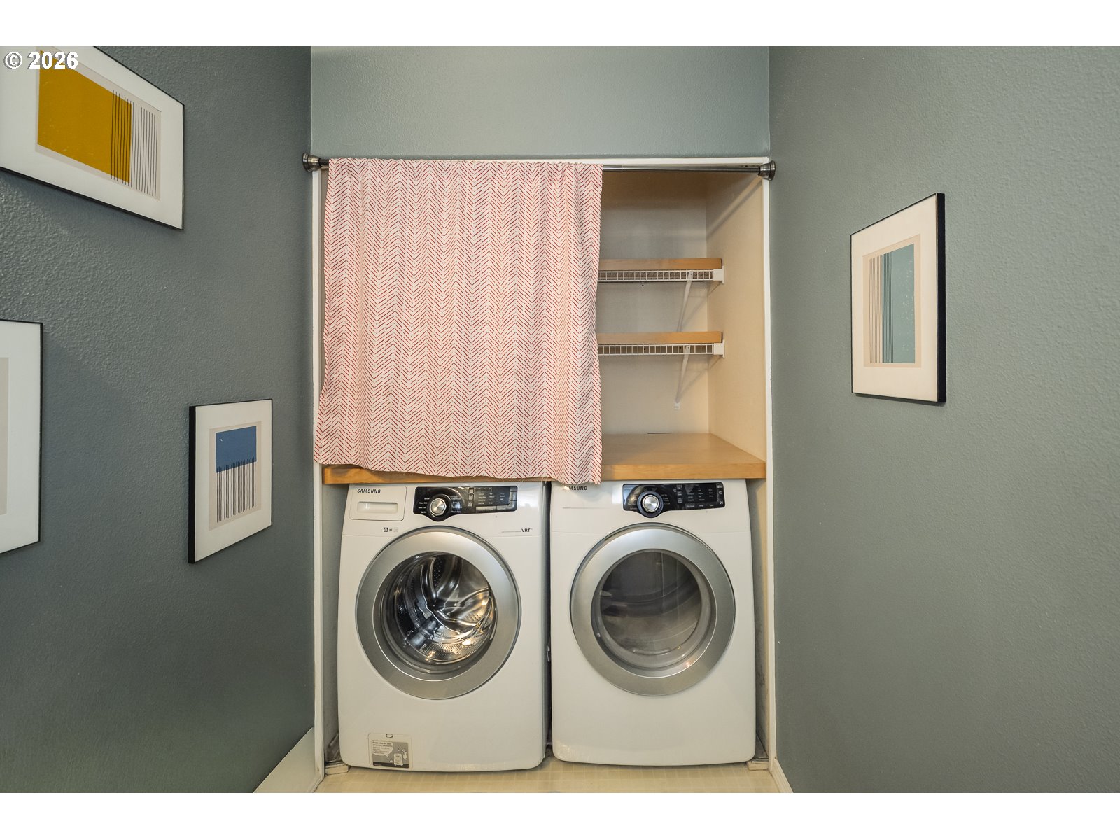 529 Northeast Russell Street Portland, OR 97212 - Photo 6 of 35 Laundry