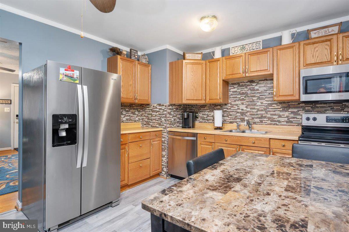 111 Cedar Hill Road Baltimore, MD 21225 - Photo 10 of 37 Gallery Image 10