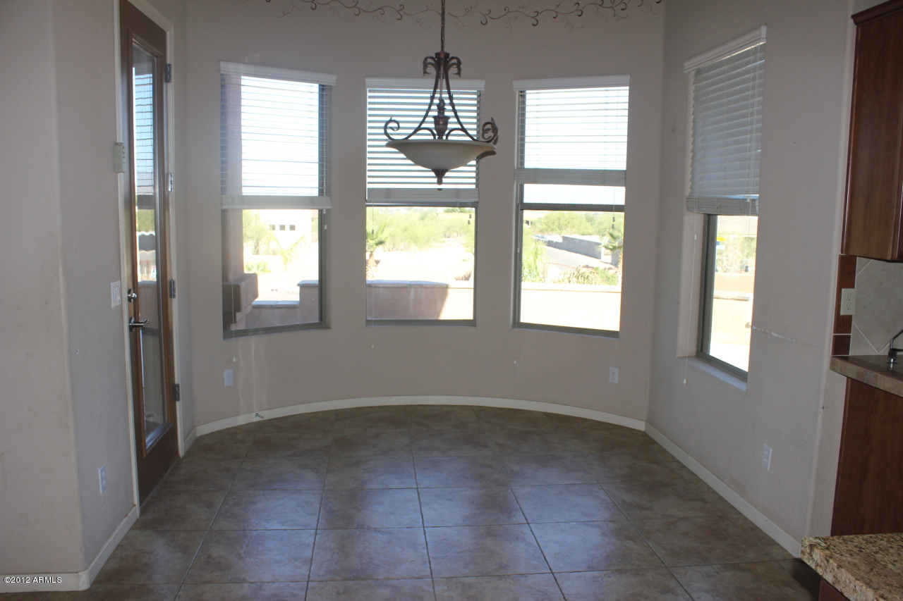 512 West Rock View Road Phoenix, AZ 85085 - Photo 3 of 14 IMG_1435