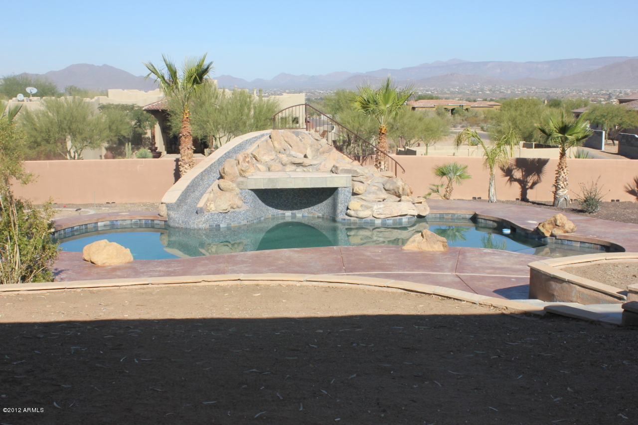512 West Rock View Road Phoenix, AZ 85085 - Photo 6 of 14 IMG_1438