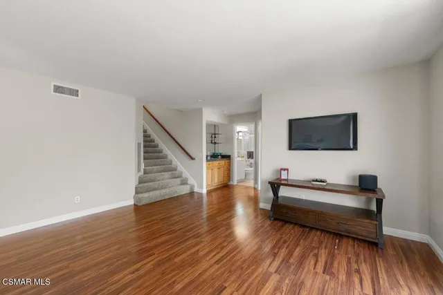 $995,000 | 501 Dorado Court, Oak Park, CA 91377