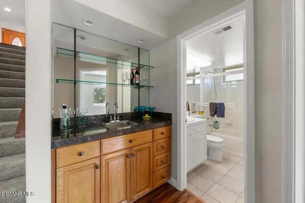 $958,000 | 501 Dorado Court, Oak Park, CA 91377