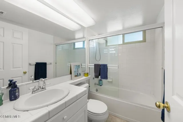 $995,000 | 501 Dorado Court, Oak Park, CA 91377