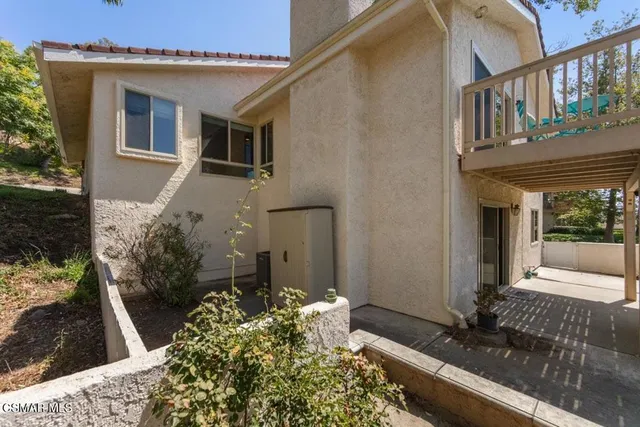 $995,000 | 501 Dorado Court, Oak Park, CA 91377