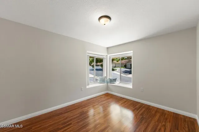 $995,000 | 501 Dorado Court, Oak Park, CA 91377