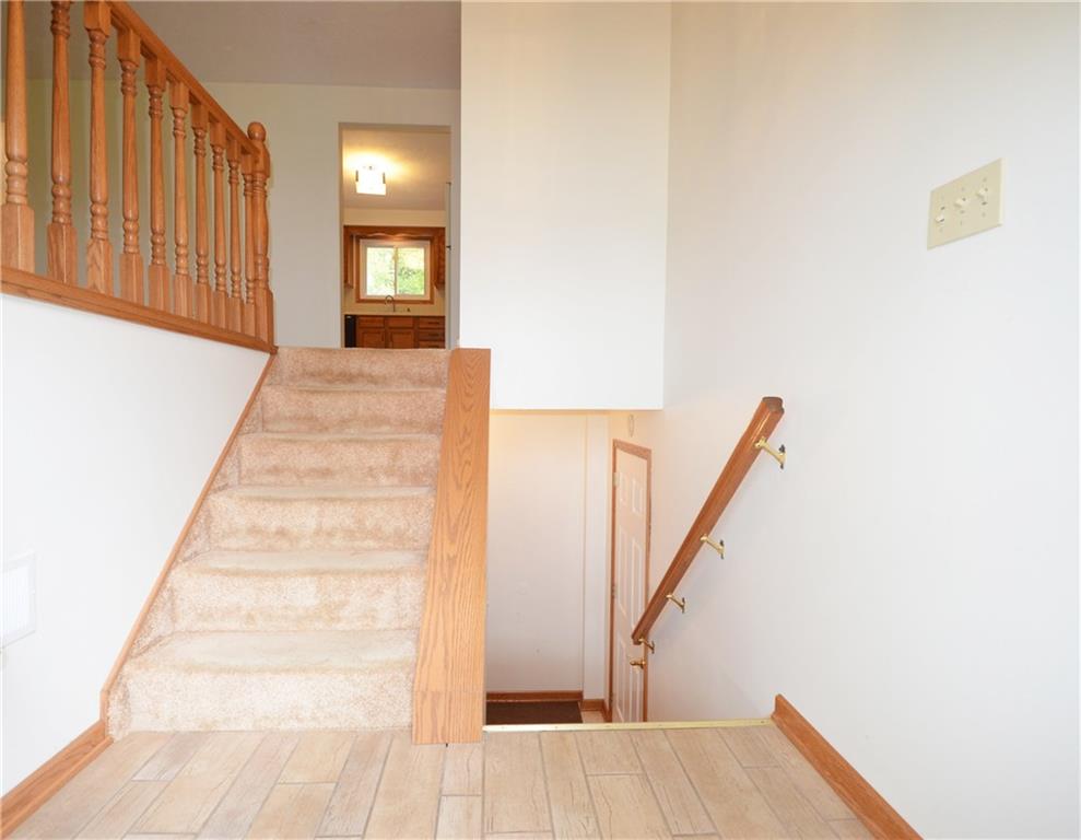 109 Dehaven Road Beaver Falls, PA 15010 - Photo 4 of 25