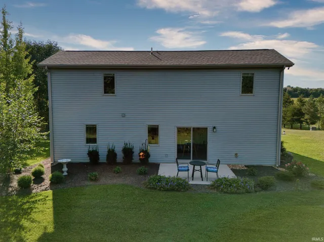 $370,000 | 2772 North 350 West, Columbia City, IN 46725