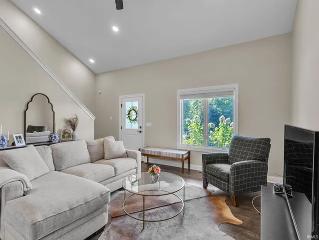 $370,000 | 2772 North 350 West, Columbia City, IN 46725