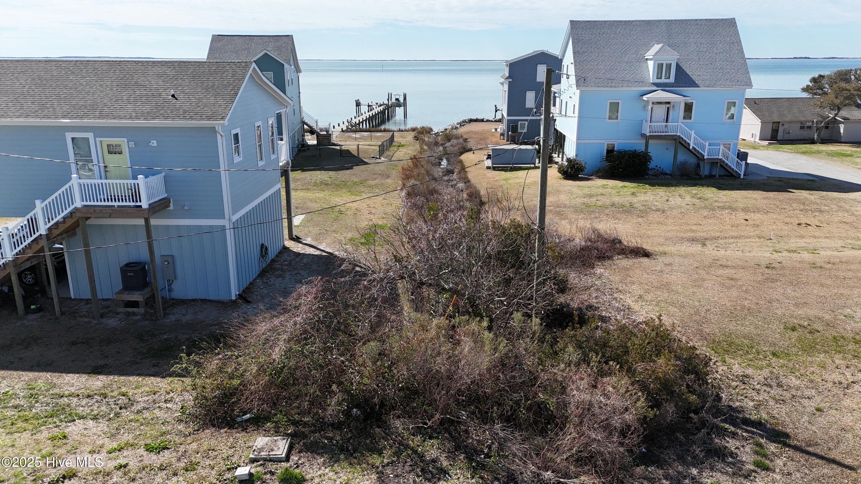 908-922 Island Road Harkers Island, NC 28531 - Photo 5 of 10 6