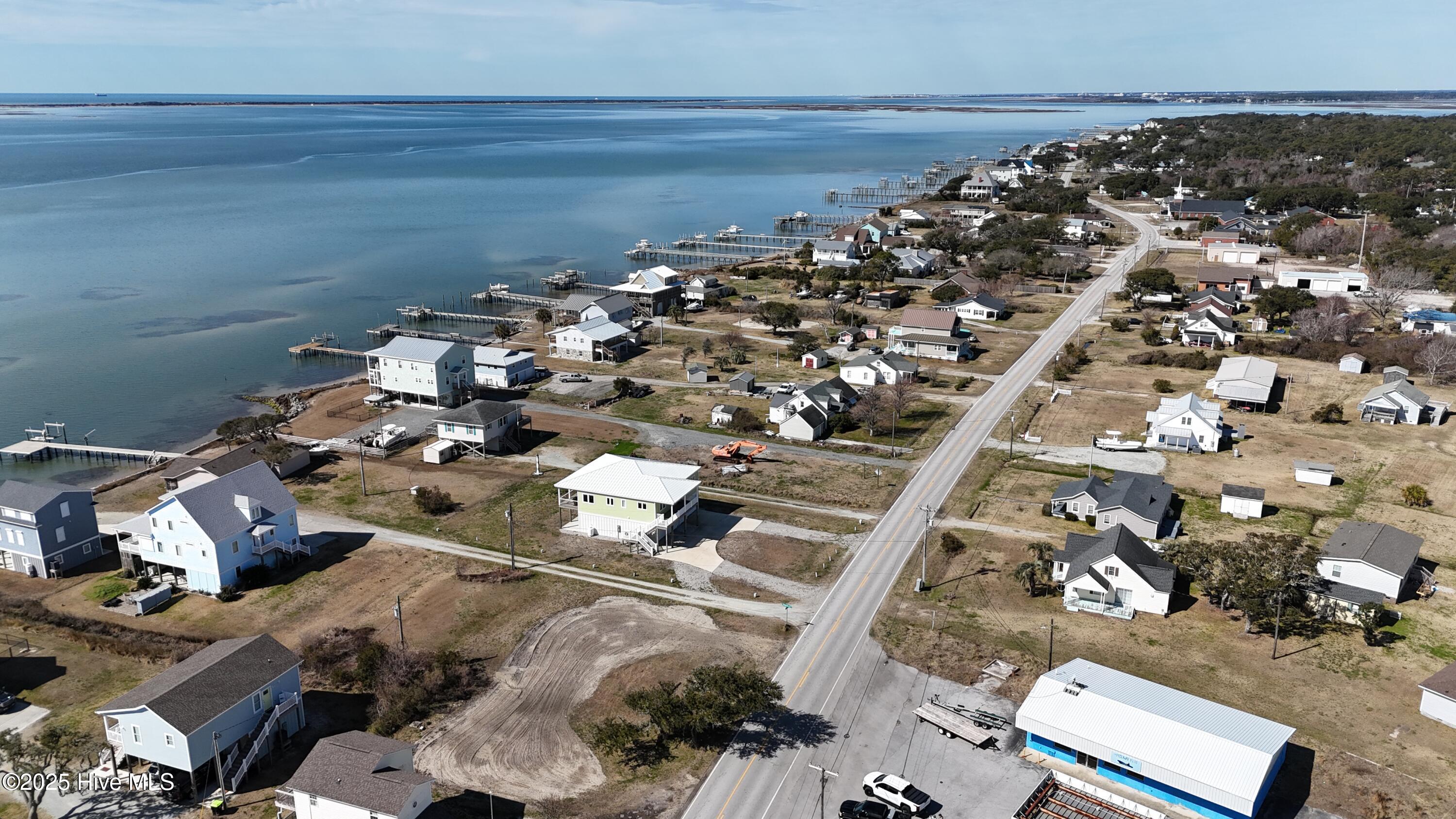 908-922 Island Road Harkers Island, NC 28531 - Photo 6 of 10 5 (1)