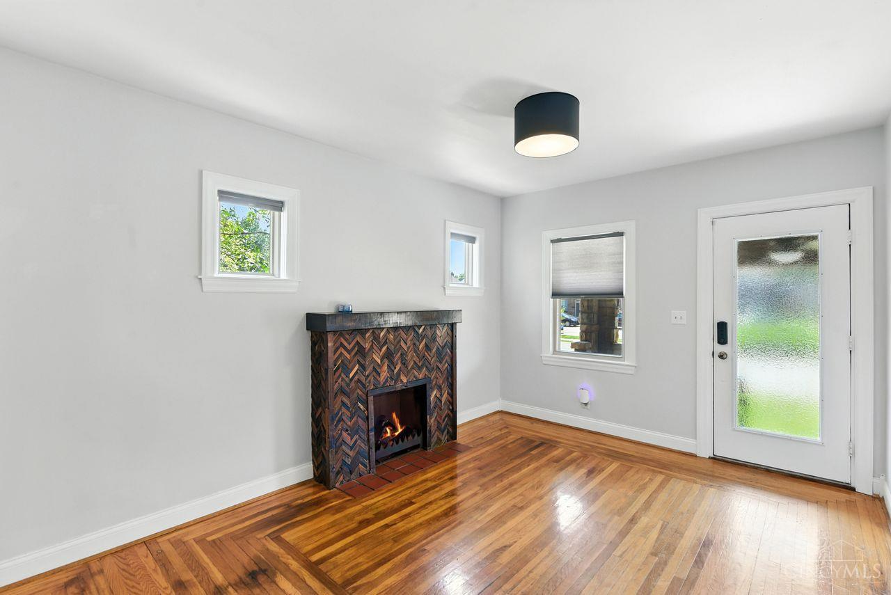 6744 Murray Road Cincinnati, OH 45227 - Photo 4 of 38 Gallery Image 4
