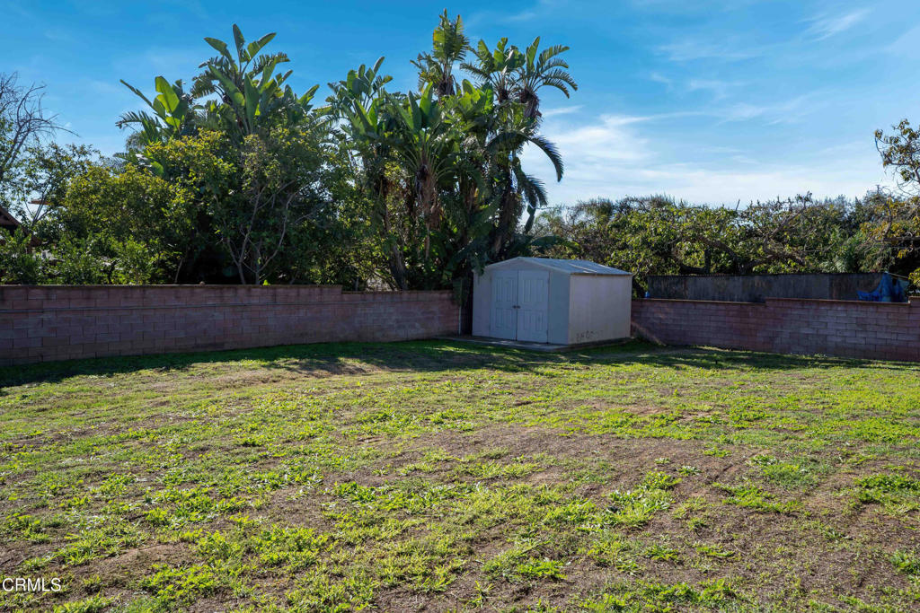 3208 Orange Drive Camarillo, CA 93010 - Photo 19 of 29 a backyard of a house