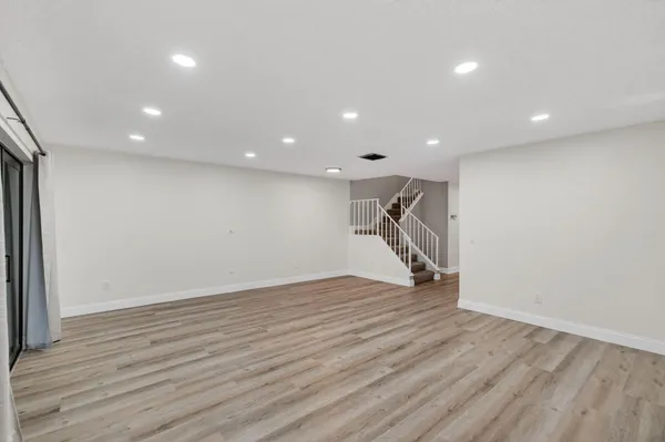 $2,700 | 21682 Cypress Road, Unit 11C, Boca Raton, FL 33433