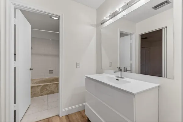 $2,700 | 21682 Cypress Road, Unit 11C, Boca Raton, FL 33433