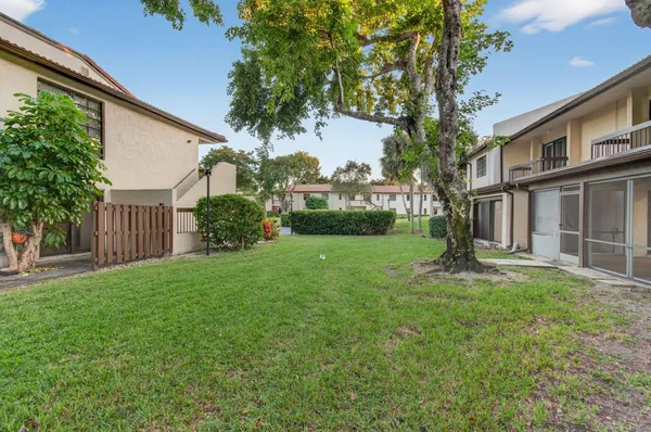 $2,700 | 21682 Cypress Road, Unit 11C, Boca Raton, FL 33433