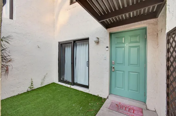 $2,700 | 21682 Cypress Road, Unit 11C, Boca Raton, FL 33433