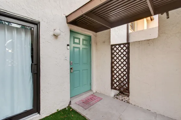 $2,700 | 21682 Cypress Road, Unit 11C, Boca Raton, FL 33433