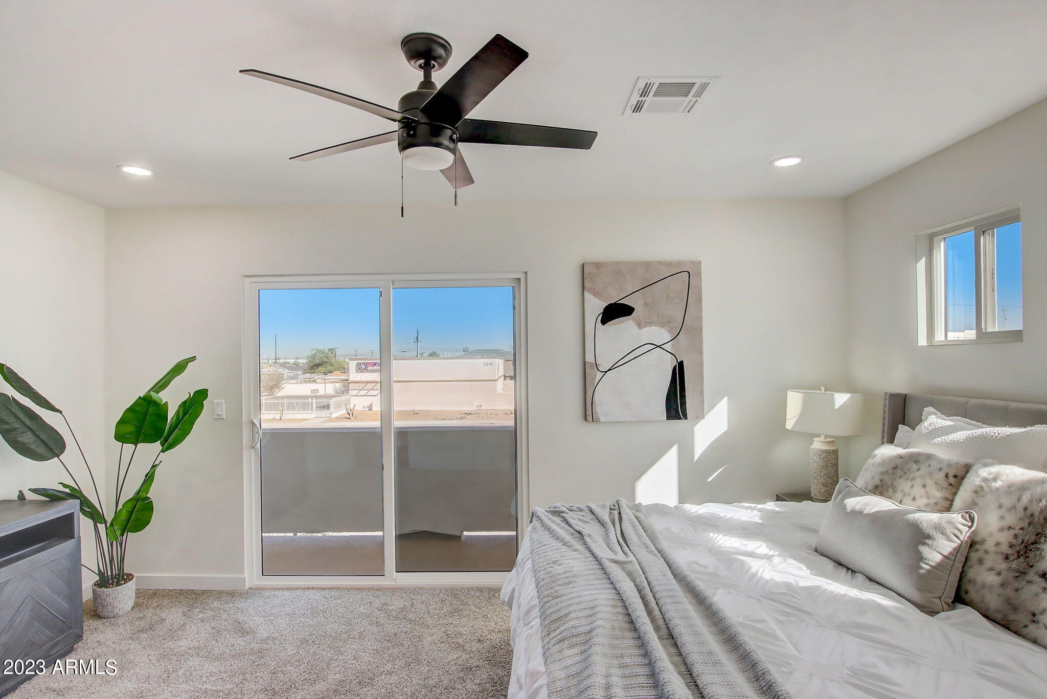 2509 East Broadway Road Phoenix, AZ 85040 - Photo 27 of 63 27-web-or-mls-E Broadway Rd 2-025