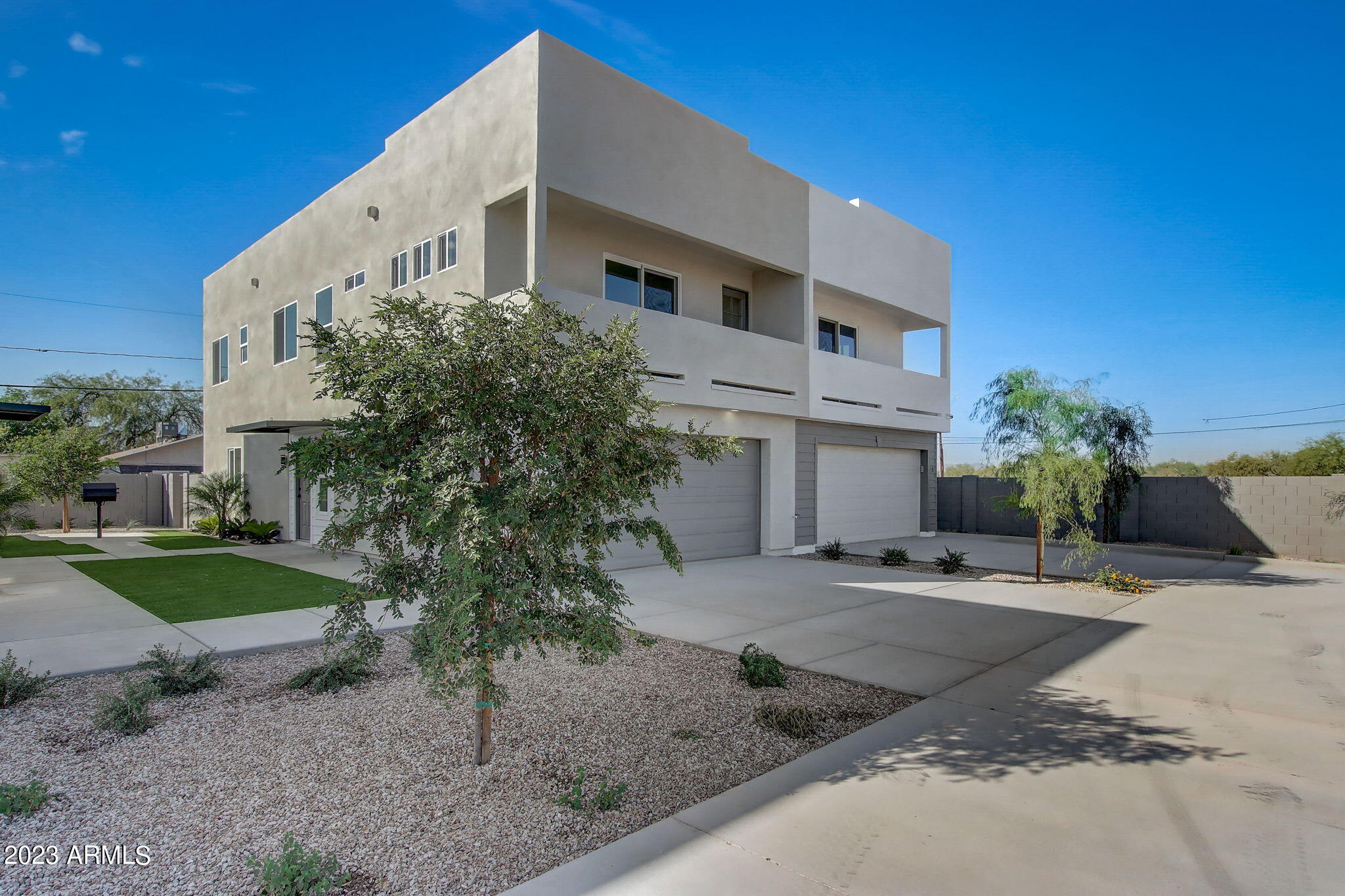 2509 East Broadway Road Phoenix, AZ 85040 - Photo 3 of 63 3-web-or-mls-E Broadway Rd 2-001
