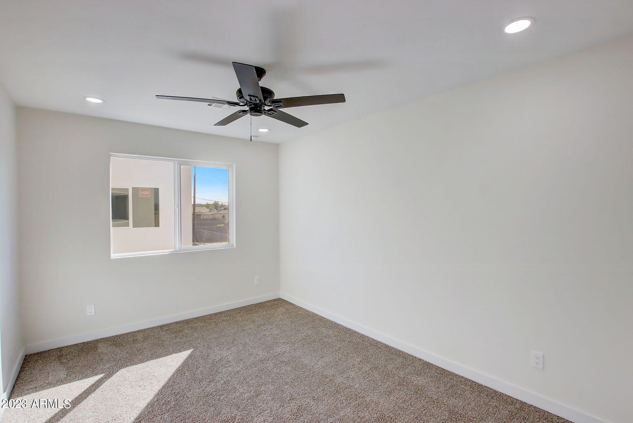 2509 East Broadway Road Phoenix, AZ 85040 - Photo 39 of 63 39-web-or-mls-E Broadway Rd 2-037