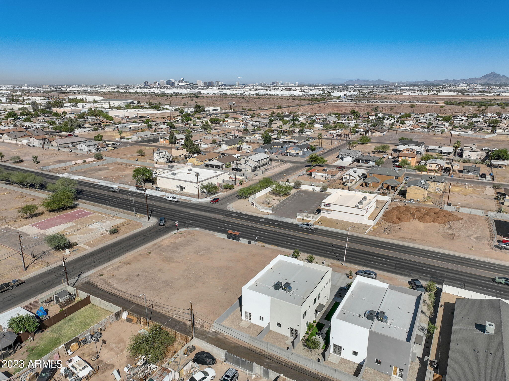 2509 East Broadway Road Phoenix, AZ 85040 - Photo 54 of 63 54-web-or-mls-E Broadway Rd 2-052