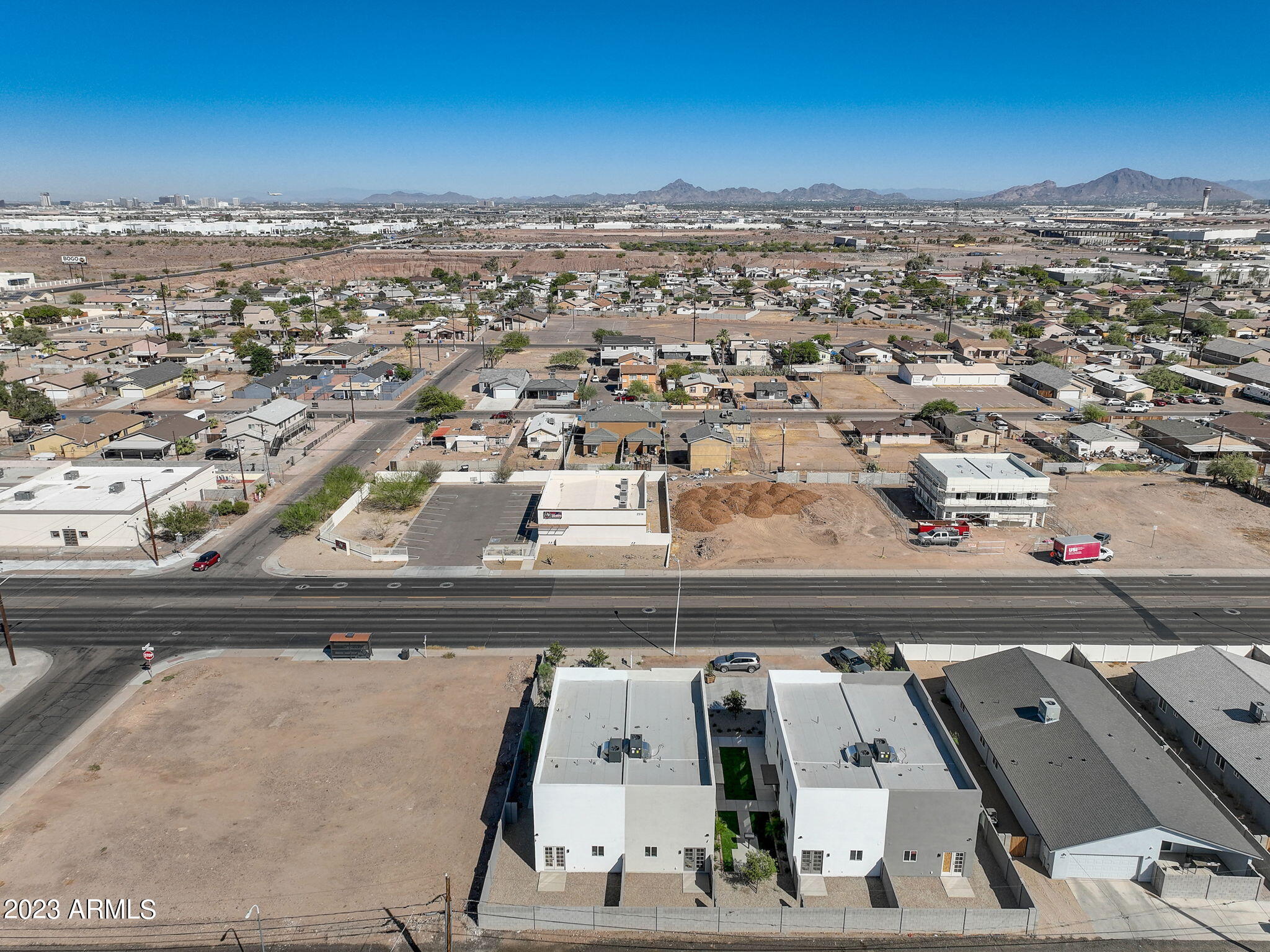 2509 East Broadway Road Phoenix, AZ 85040 - Photo 55 of 63 55-web-or-mls-E Broadway Rd 2-053