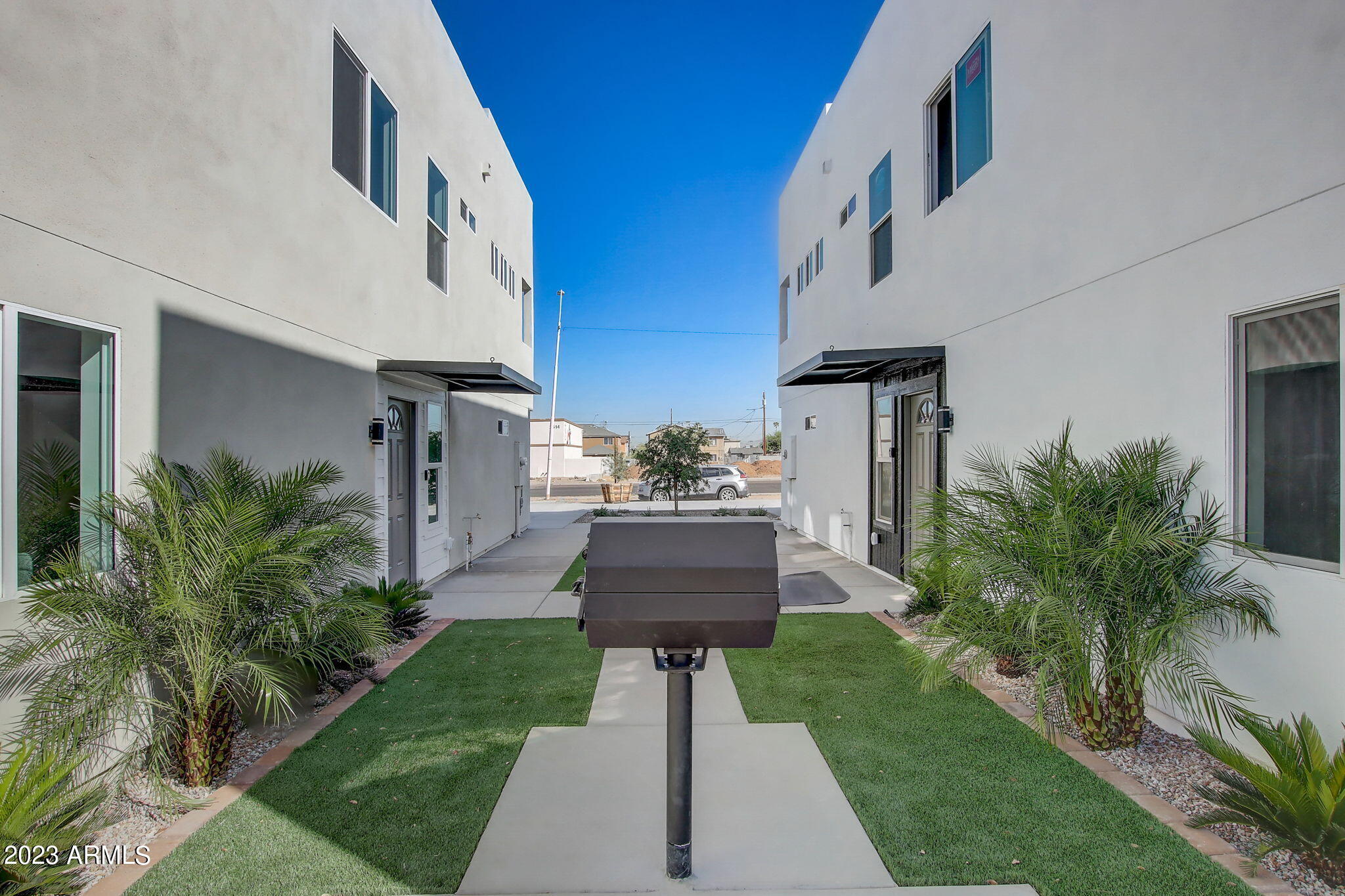 2509 East Broadway Road Phoenix, AZ 85040 - Photo 10 of 63 10-web-or-mls-E Broadway Rd 2-008