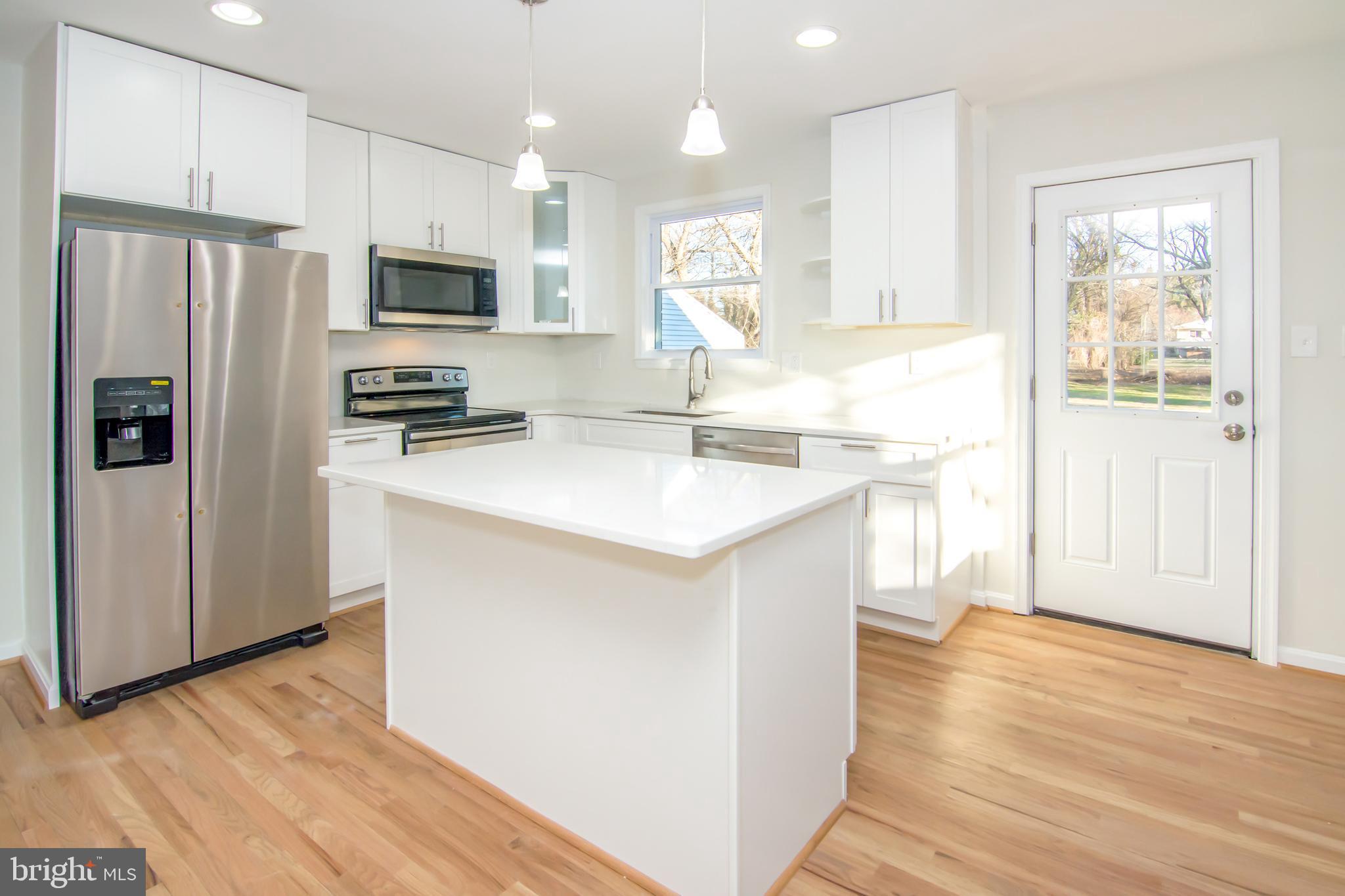 5712 Keppler Road Temple Hills, MD 20748 - Photo 5 of 31 Gallery Image 5