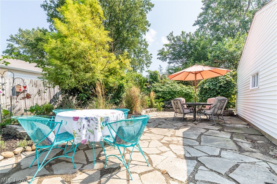 1411 Gordon Road Lyndhurst, OH 44124 - Photo 27 of 35