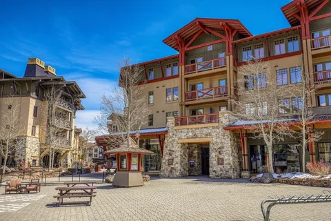 $1,650,000 | 1995 Olympic Vly Road, Unit 304 (1304), Olympic Valley, CA 96146