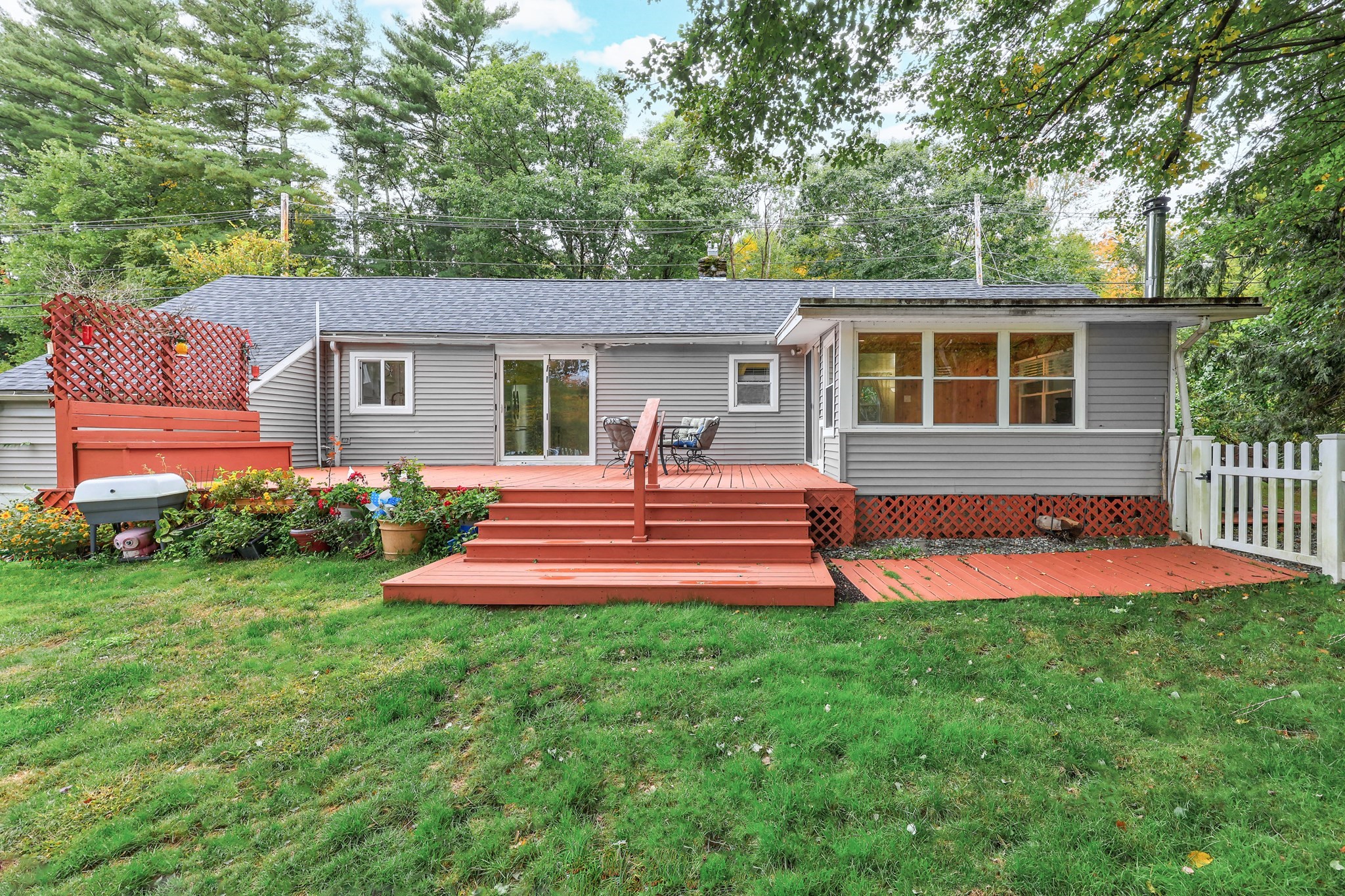 43 Mashapaug Road Holland, MA 01521 - Photo 6 of 41 Gallery Image 6