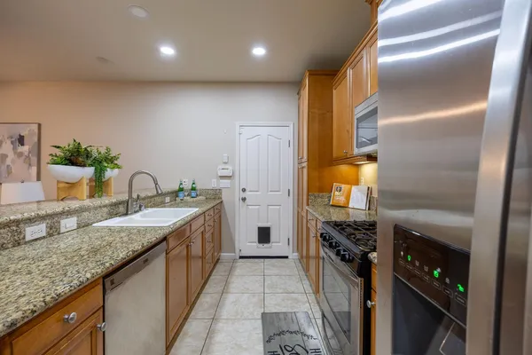 $689,900 | 171 West Santa Cruz Way, Mountain House, CA 95391