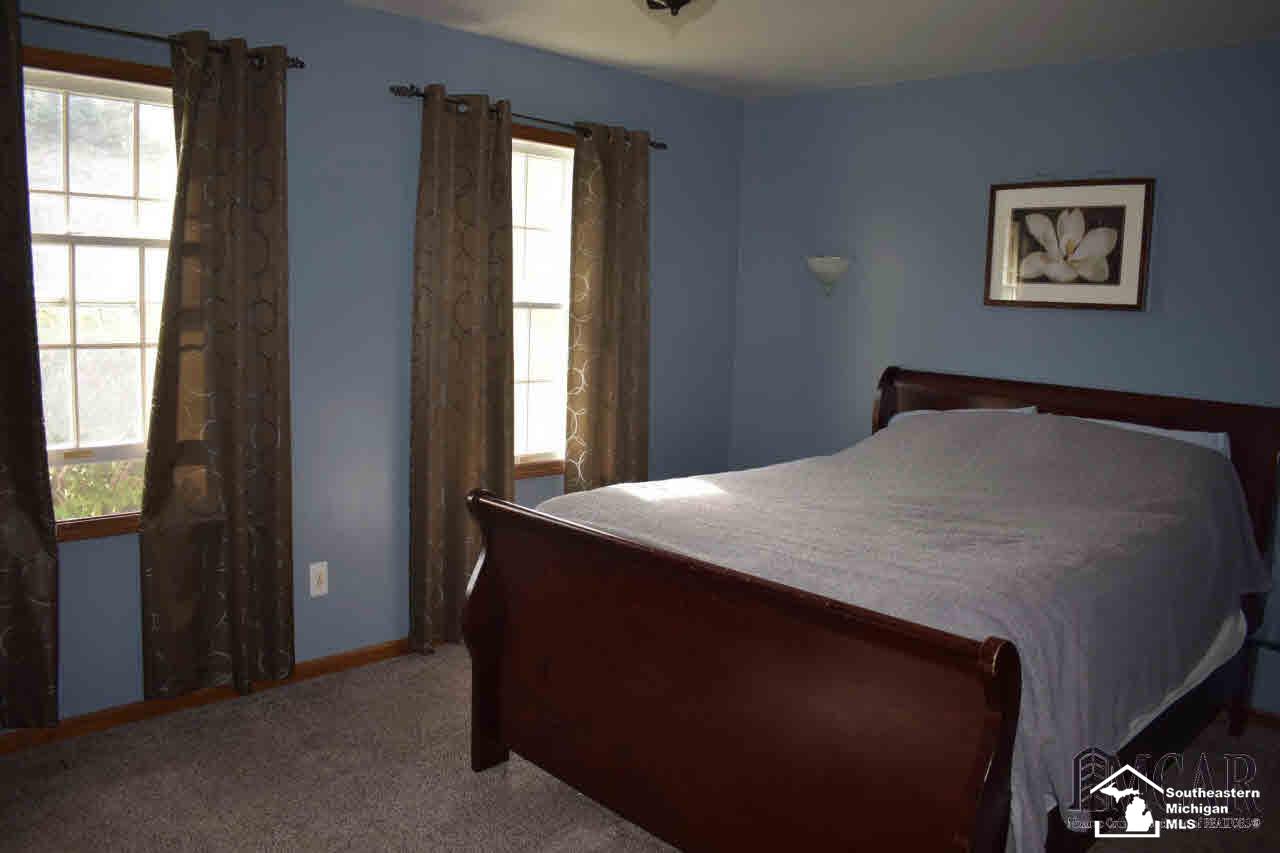 13170 Dixon Road Dundee, MI 48131 - Photo 10 of 19 21376952-9.JPG