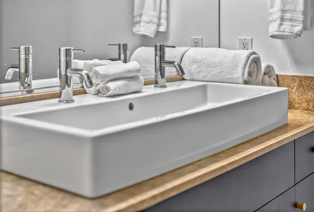 $3,850 | 3552 Melody Lane, Palm Springs, CA 92262