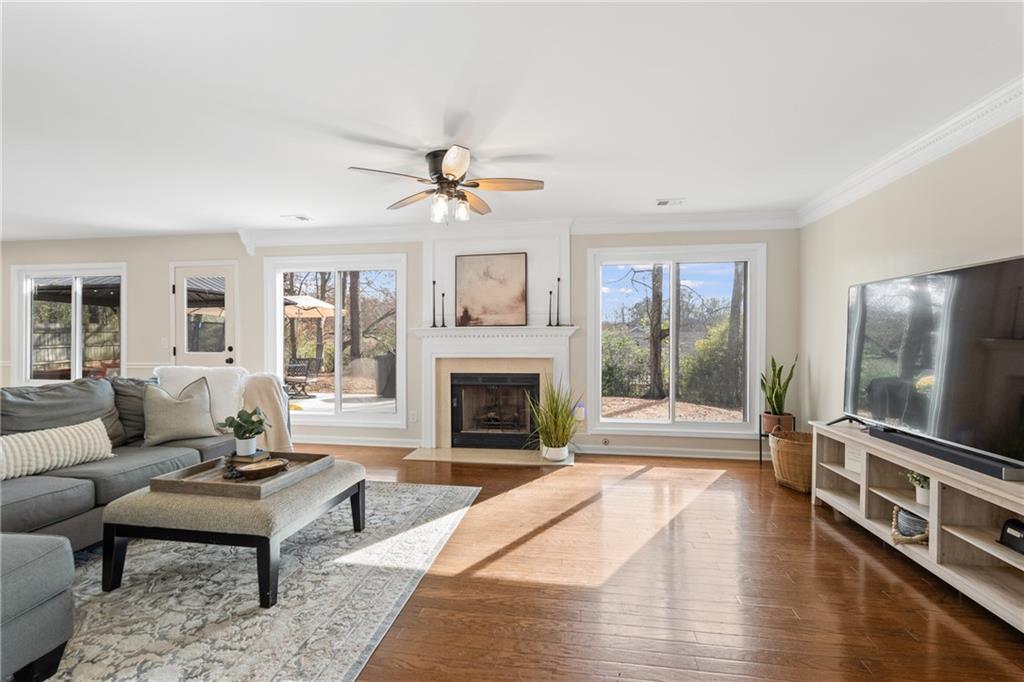 5040 Edisto Lane Cumming, GA 30040 - Photo 9 of 34