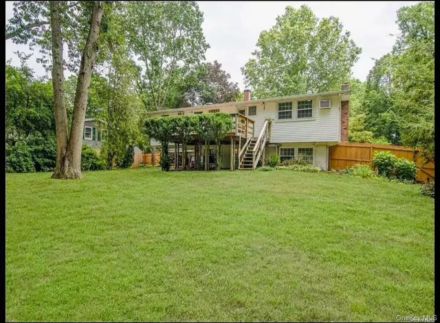 $699,000 | 15 Mayflower Lane, East Setauket, NY 11733