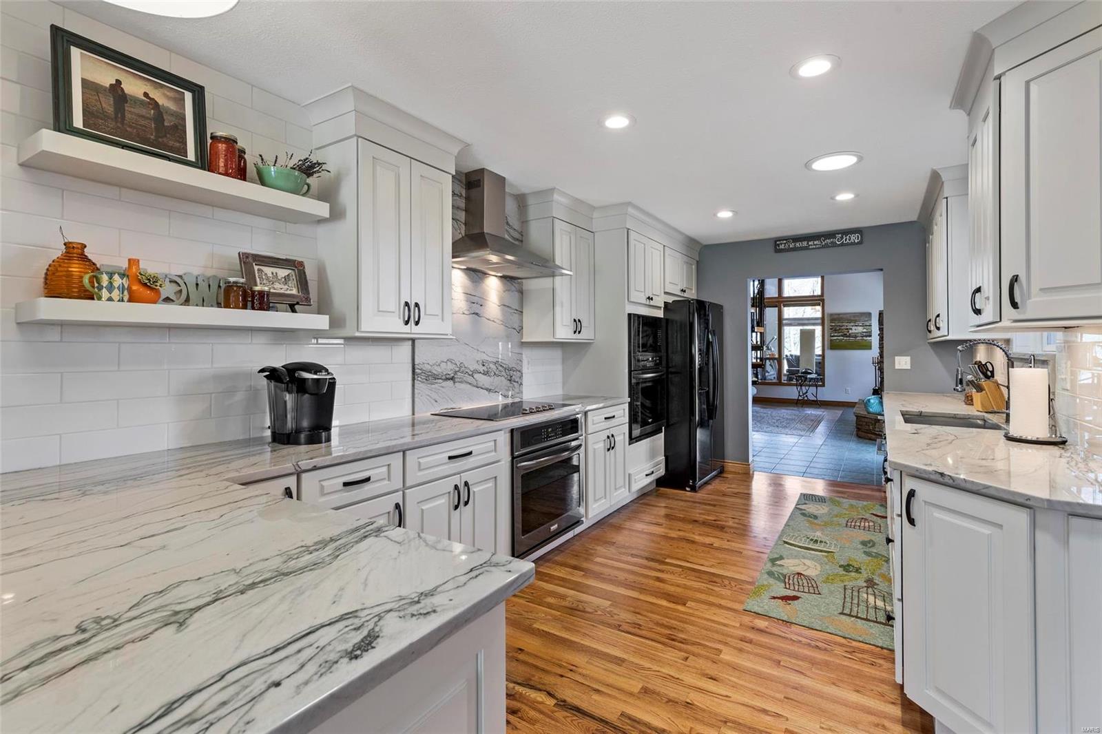 9104 Rott Road St. Louis, MO 63127 - Photo 7 of 93 Gallery Image 7