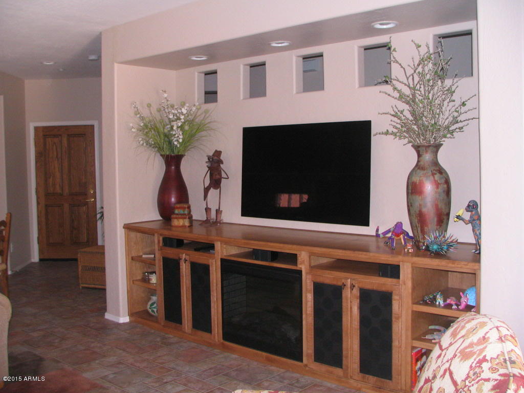 41549 North Clear Crossing Road Anthem, AZ 85086 - Photo 10 of 40 Well done!