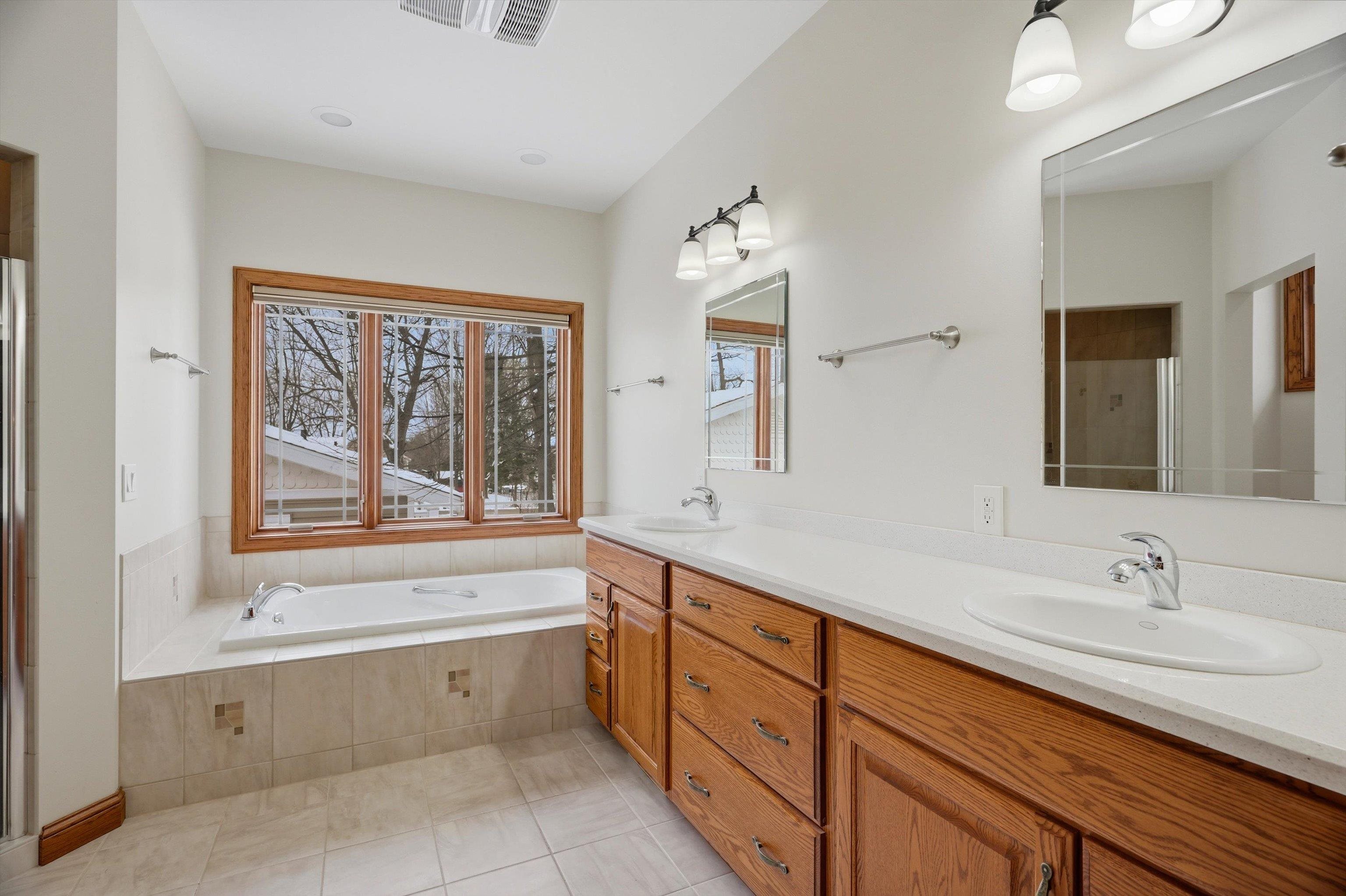 1137 Ridge Road Marshfield, WI 54449 - Photo 24 of 48