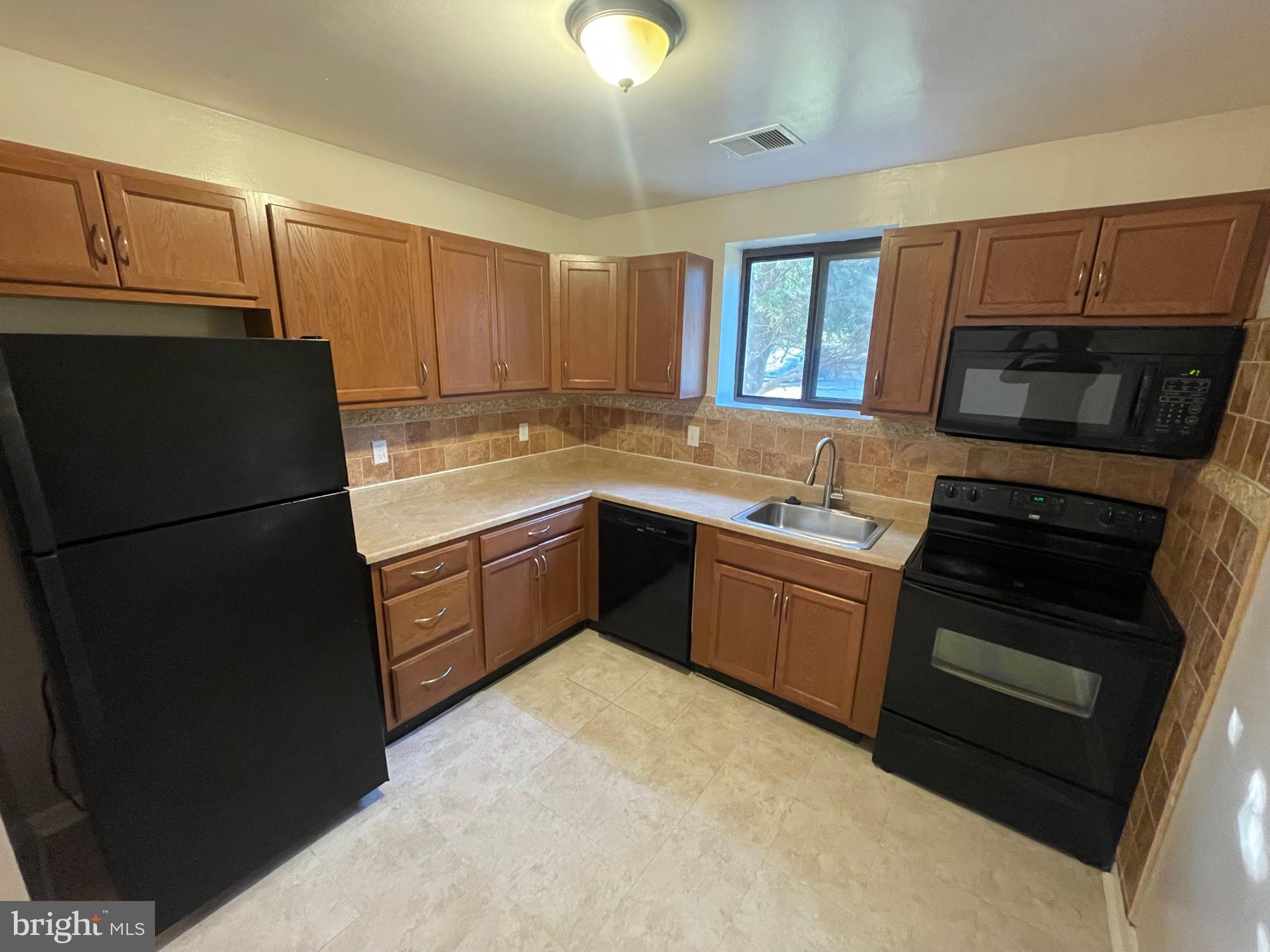 3922 Rolling Rd., Unit A2 Pikesville, MD 21208 - Photo 6 of 15
