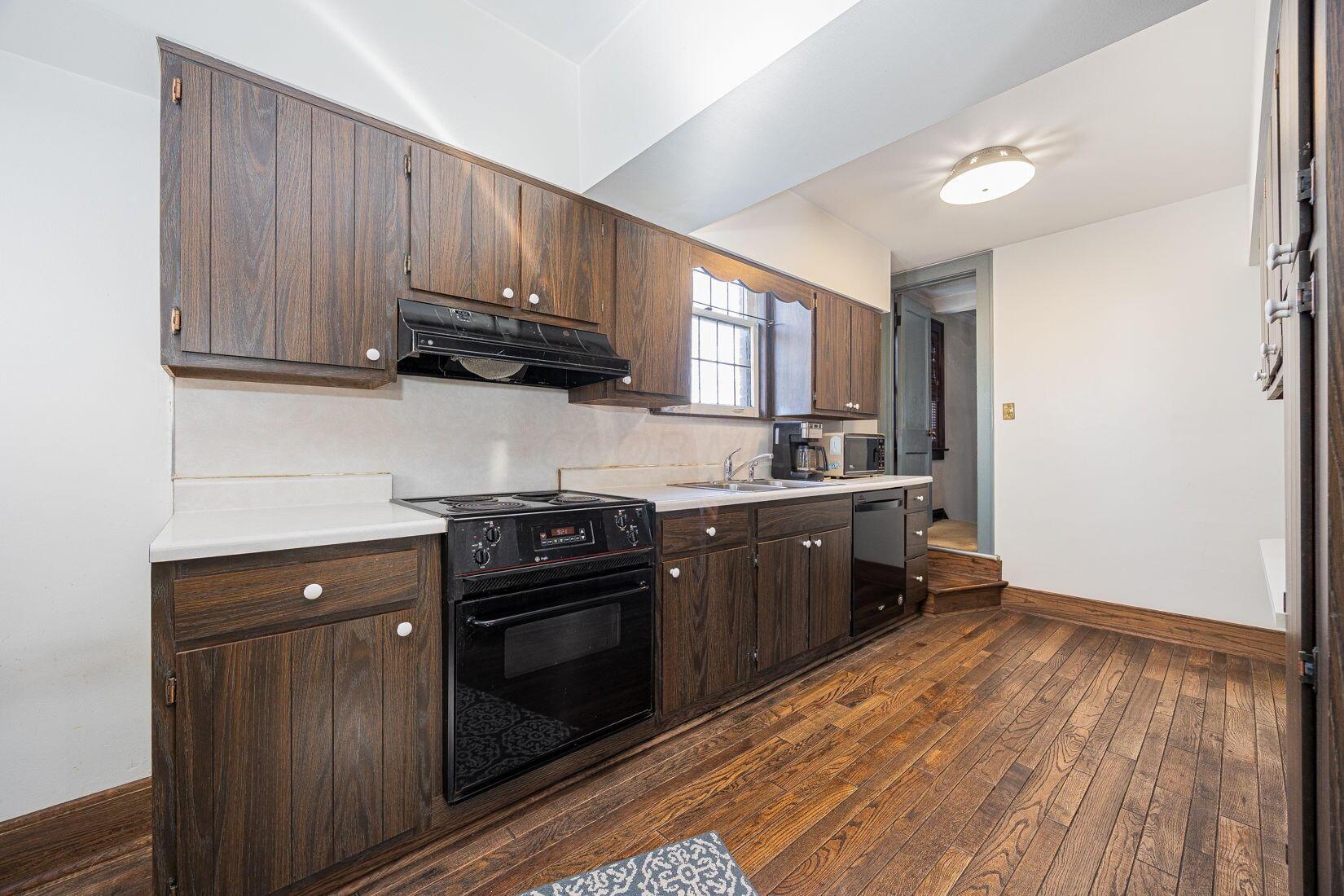 2619 Bexley Park Road Columbus, OH 43209 - Photo 12 of 39 Kitchen