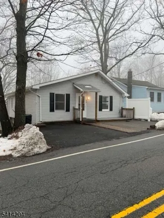 $369,900 | 626 Brooklyn Mountain Road, Hopatcong, NJ 07843