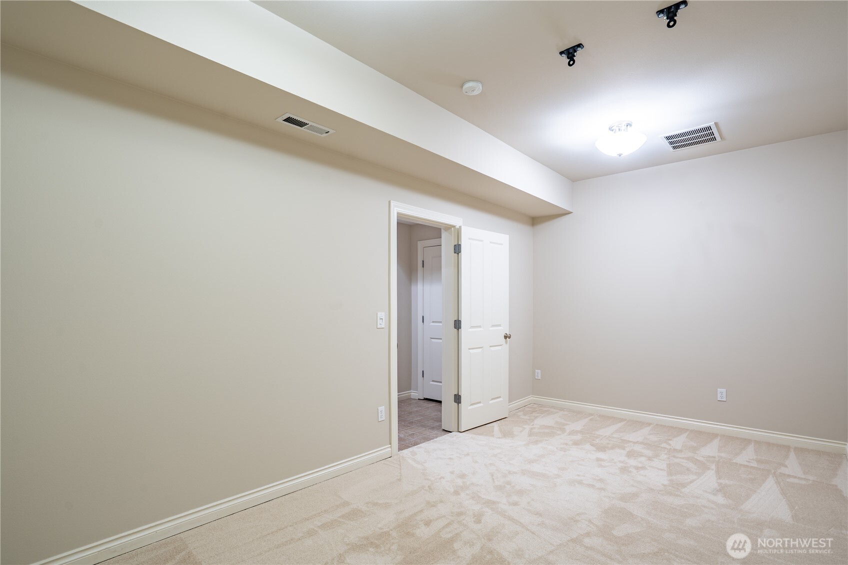 24112 40th Avenue Southeast Bothell, WA 98021 - Photo 24 of 31