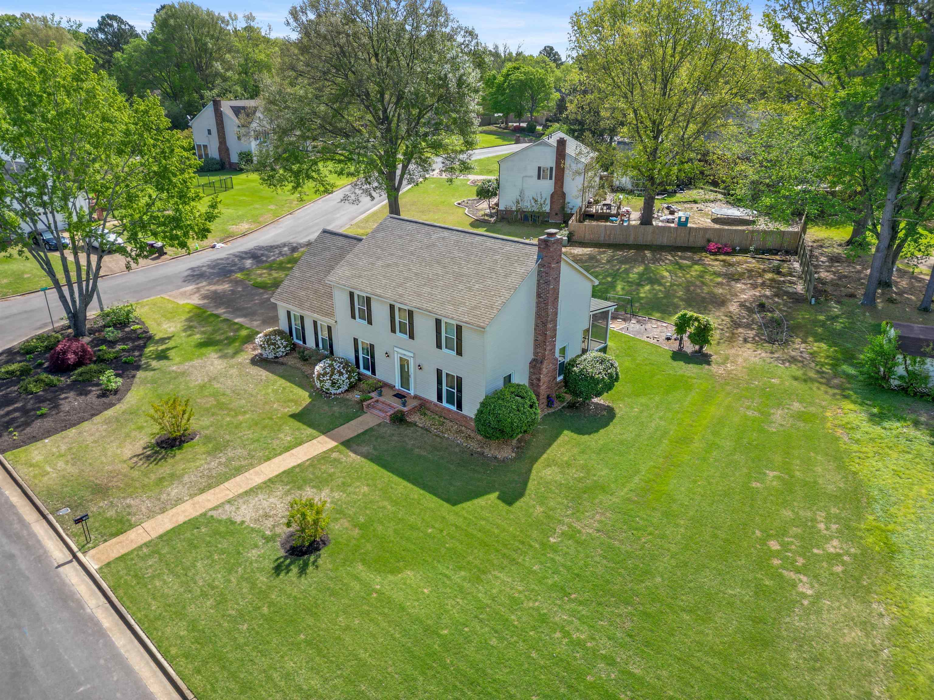 700 Lancelot Lane Collierville, TN 38017 - Photo 3 of 28