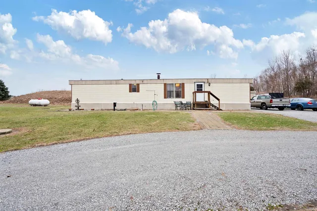 $184,900 | 4204 North 1350 East, Burnettsville, IN 47926